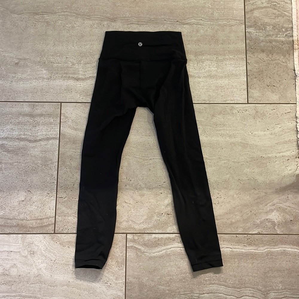 Lululemon- Wunder Under High-Rise Tight 28" size 4